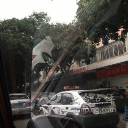 石灣街道行政服務(wù)中心停車場 共享自行車服務(wù)的便捷實踐